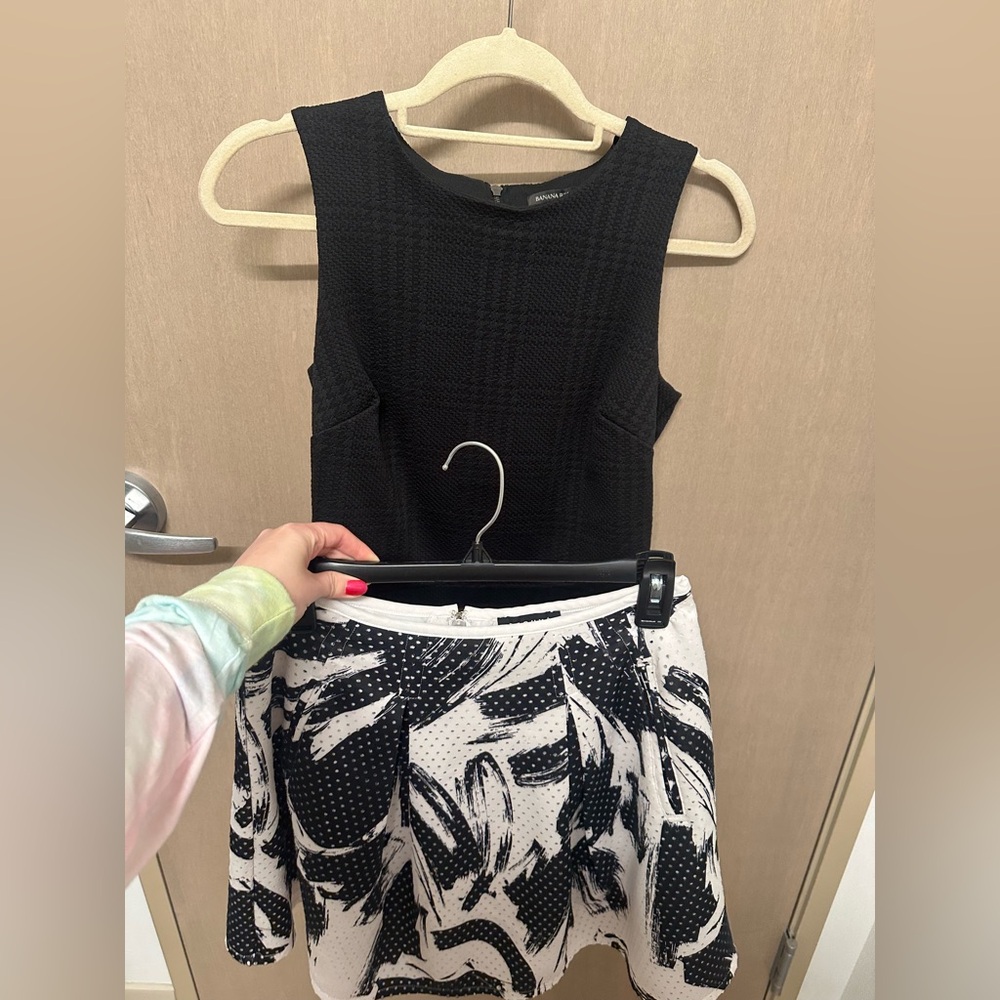 BUNDLE: XS Banana Republic Shirt & S Trouvé skirt